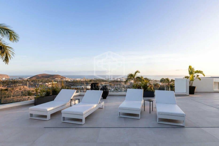 5 soverom Villa til salgs i Adeje - € 1 912 000 (Ref: 8848243)