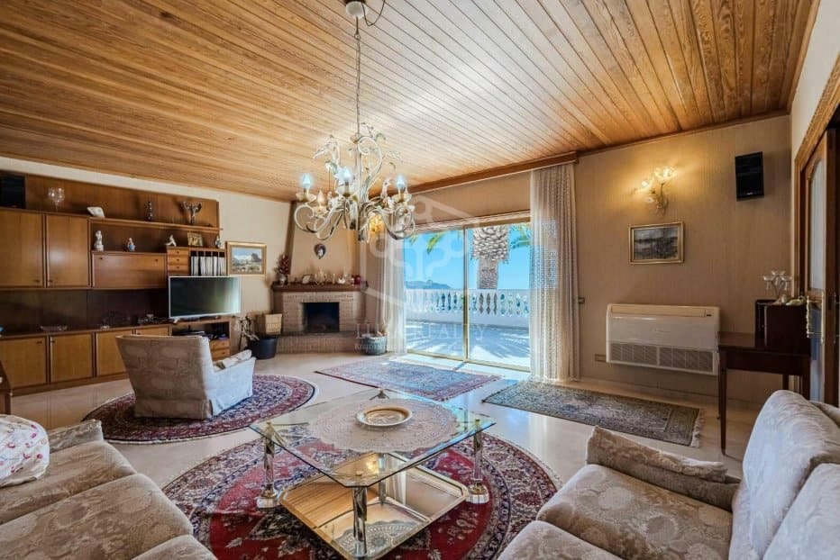 9 soveværelse Villa til salg i Arona - € 1.595.000 (Ref: 8848244)