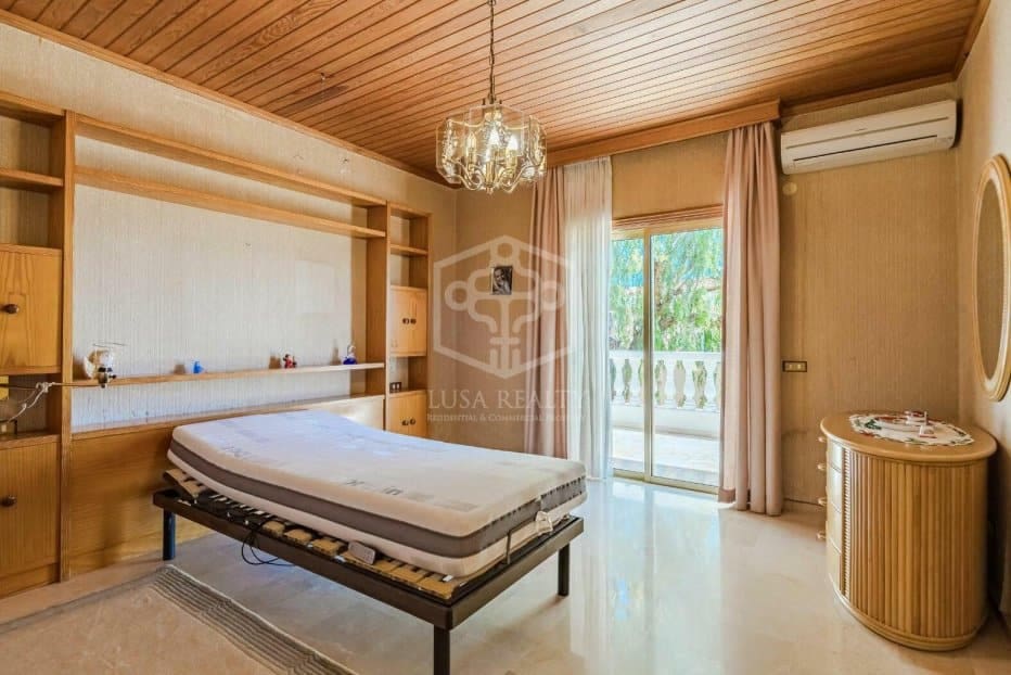 9 soveværelse Villa til salg i Arona - € 1.595.000 (Ref: 8848244)