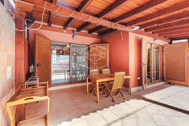 3 sovrum Hus till salu i Playa del Duque, Adeje - 1 150 000 € (Ref: 8848247)