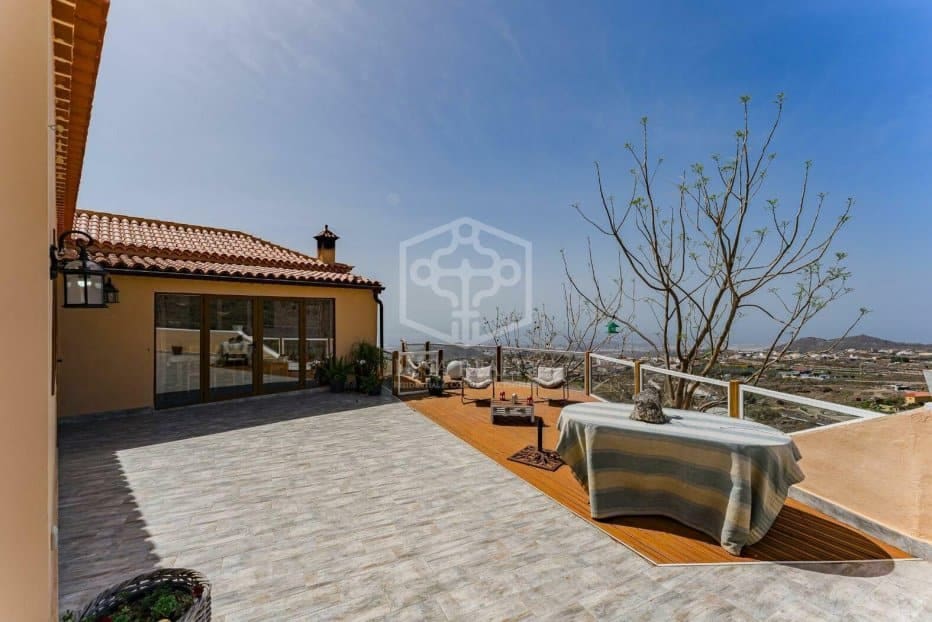 6 soveværelse Villa til salg i San Miguel de Abona - € 860.000 (Ref: 8878977)