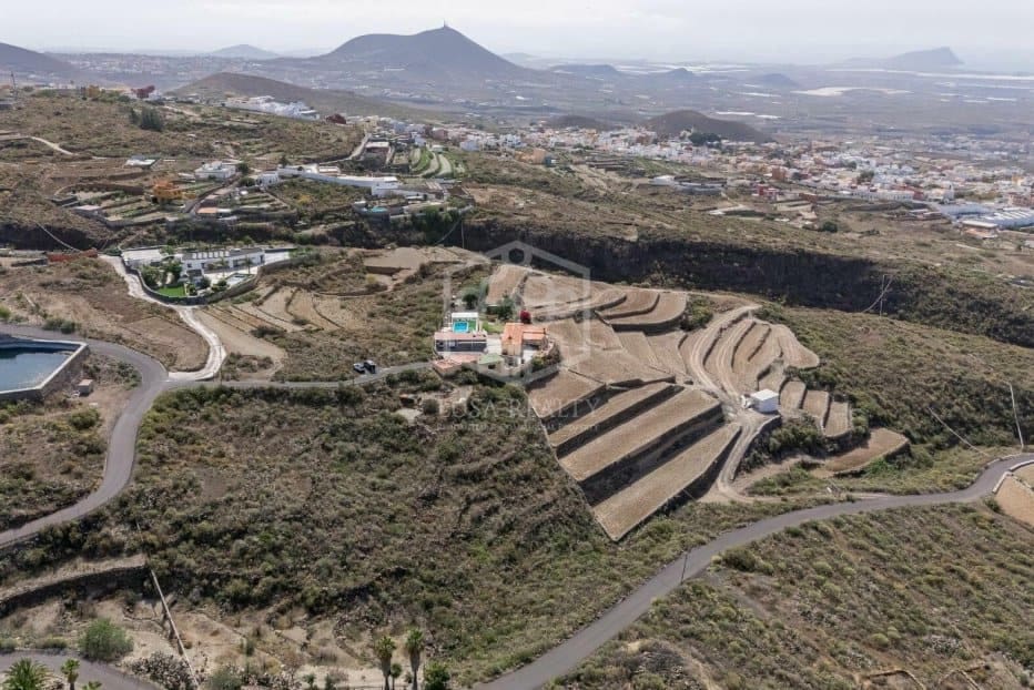 6 soveværelse Villa til salg i San Miguel de Abona - € 860.000 (Ref: 8878977)