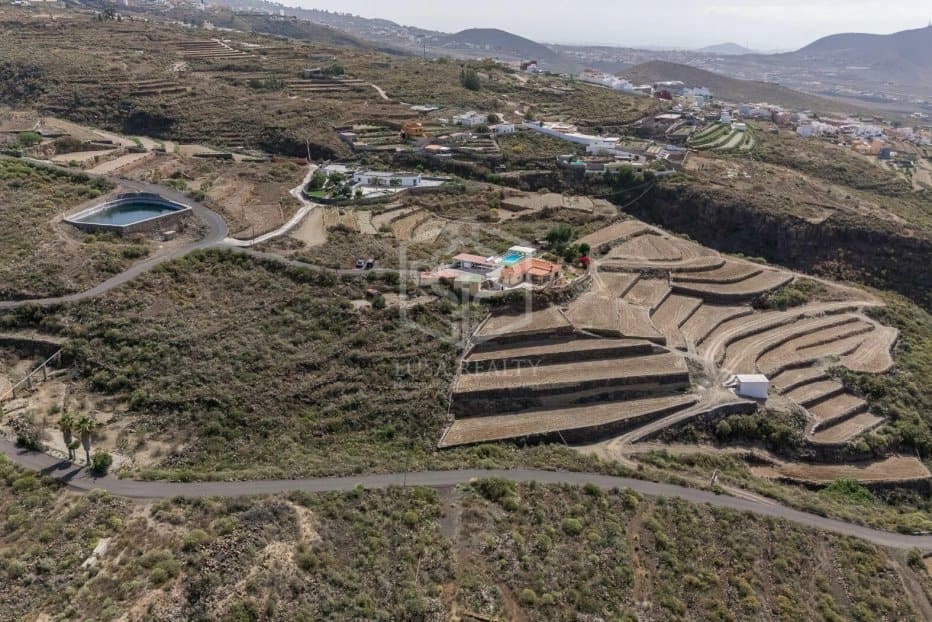 6 soveværelse Villa til salg i San Miguel de Abona - € 860.000 (Ref: 8878977)