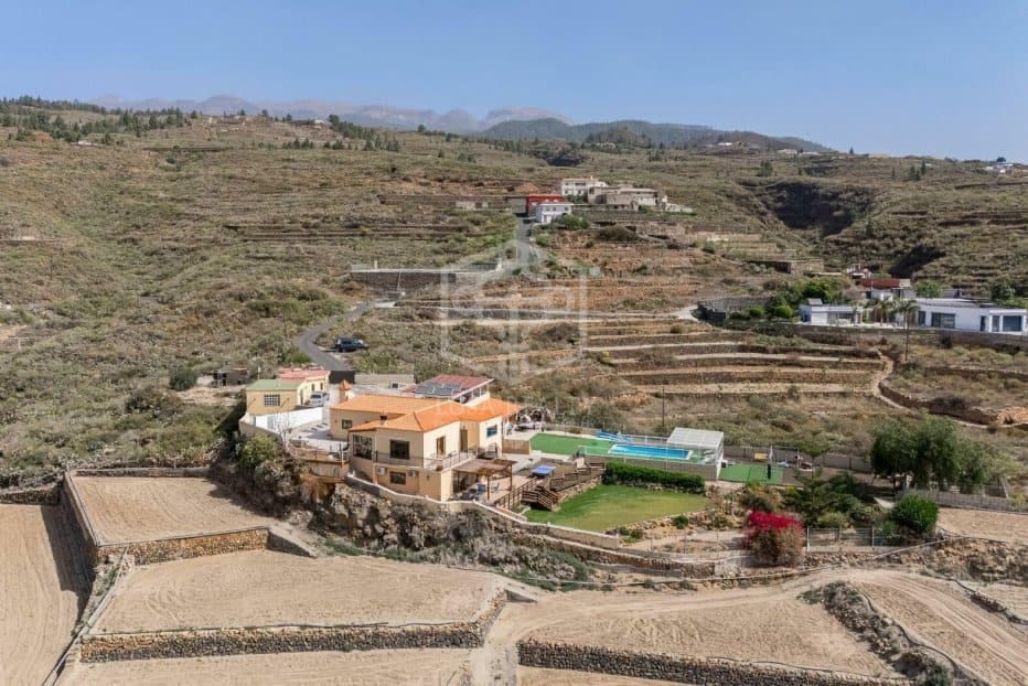 6 soveværelse Villa til salg i San Miguel de Abona - € 860.000 (Ref: 8878977)