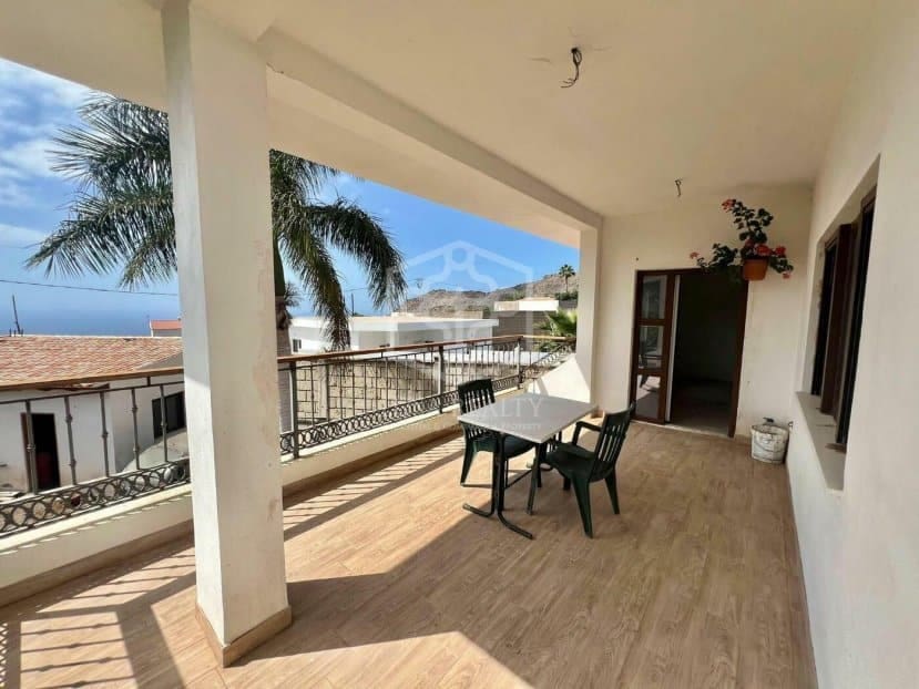 Villa til salg i Santiago del Teide - € 1.600.000 (Ref: 8904740)