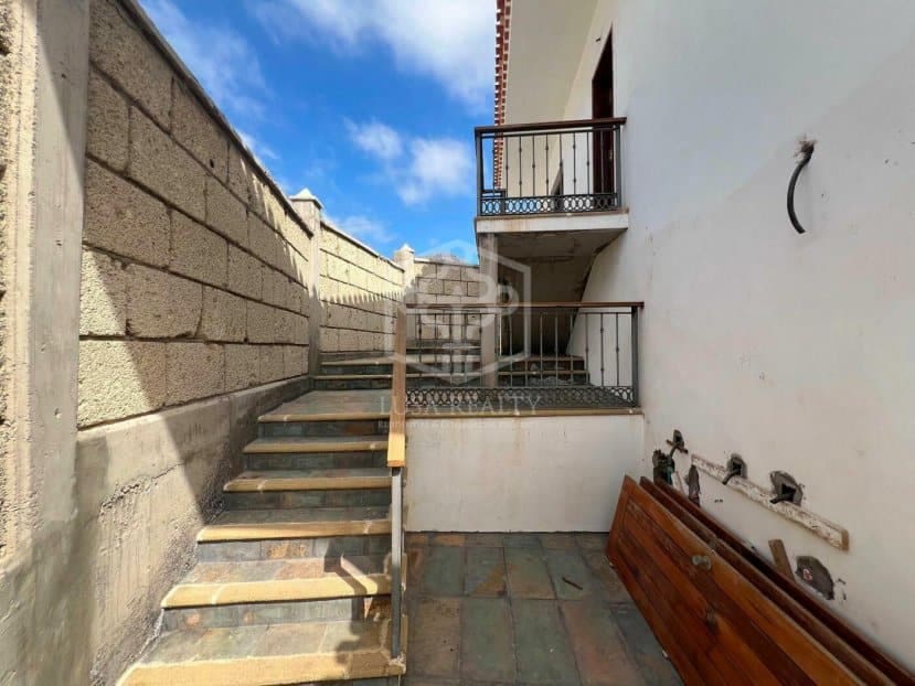 Villa til salg i Santiago del Teide - € 1.600.000 (Ref: 8904740)