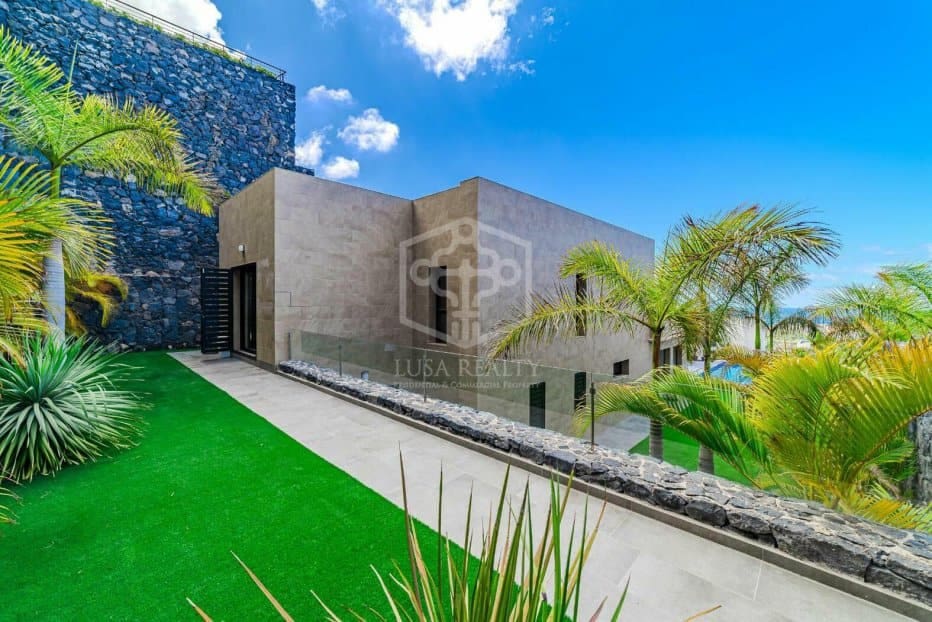 3 soveværelse Villa til salg i Adeje - € 3.050.000 (Ref: 8931526)