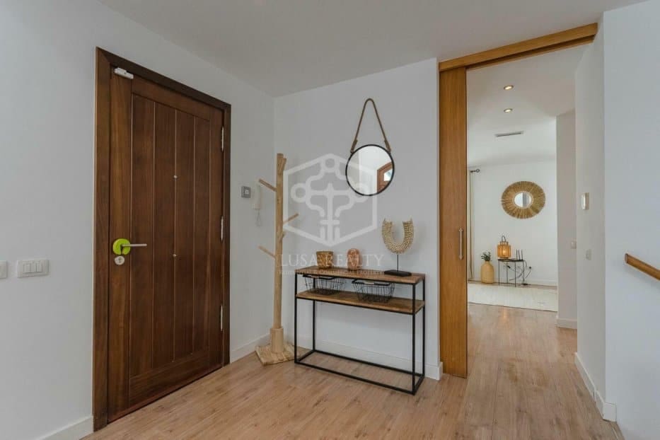 3 soveværelse Byhus til salg i El Medano - € 715.000 (Ref: 8931531)