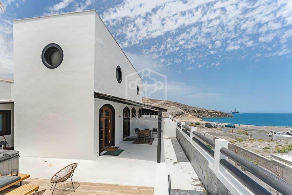 3 soveværelse Byhus til salg i El Medano - € 715.000 (Ref: 8931531)