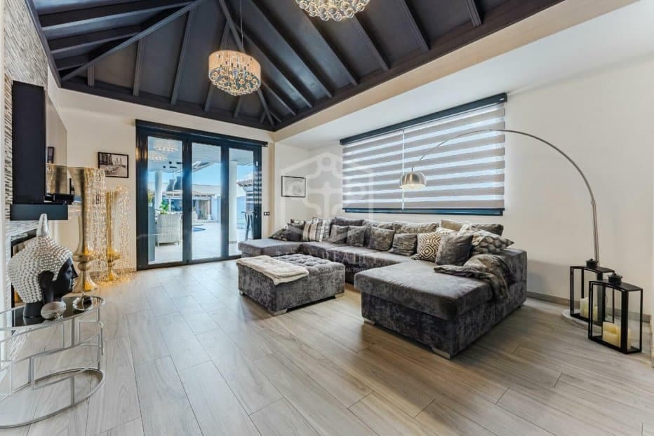 2 soveværelse Villa til salg i San Miguel de Abona - € 2.100.000 (Ref: 8942227)