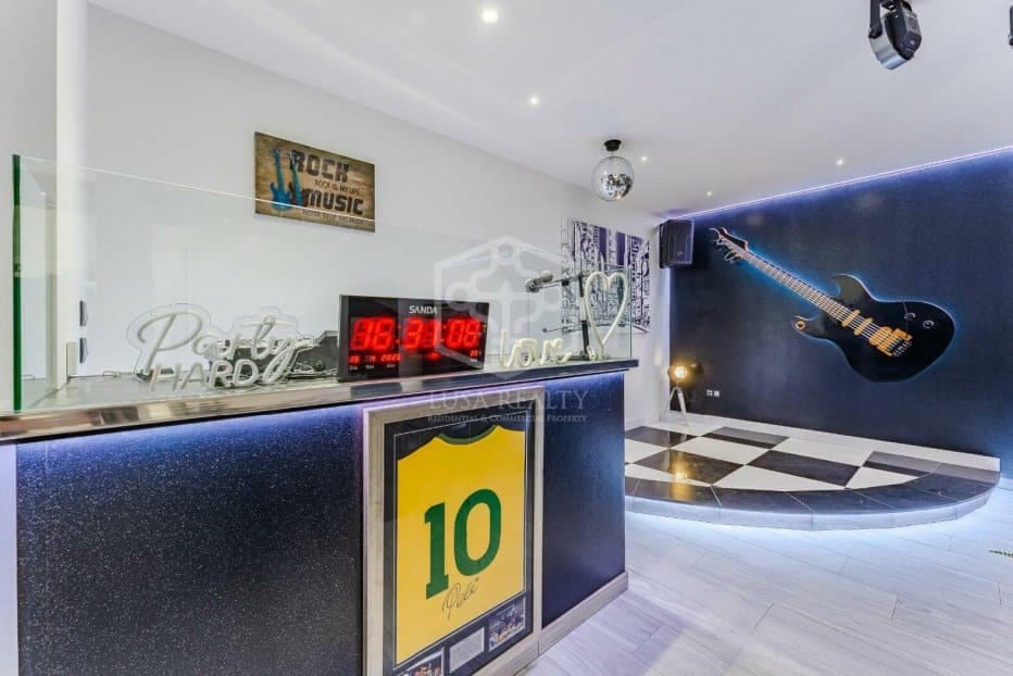 2 soveværelse Villa til salg i San Miguel de Abona - € 2.100.000 (Ref: 8942227)