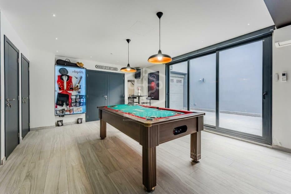 2 soveværelse Villa til salg i San Miguel de Abona - € 2.100.000 (Ref: 8942227)