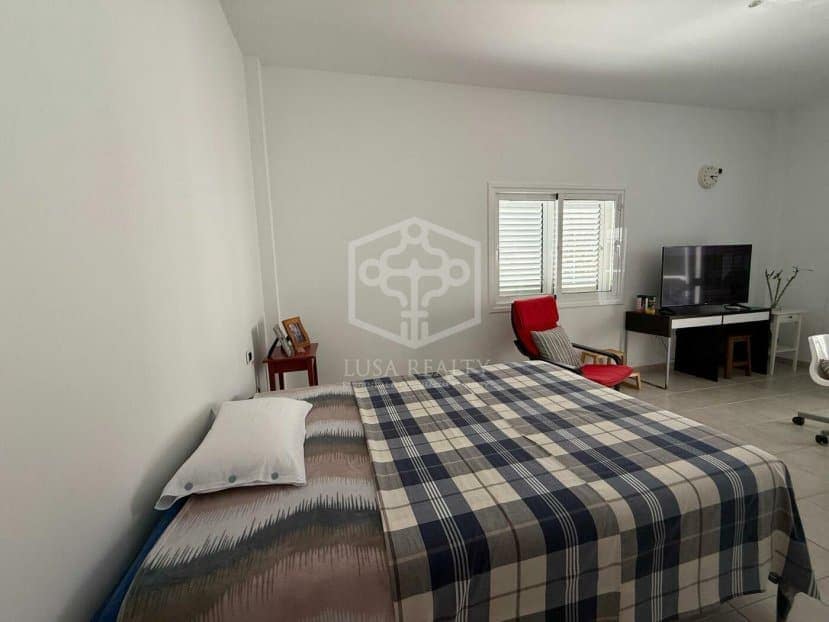 5 soveværelse Villa til salg i Arona - € 1.700.000 (Ref: 8942228)