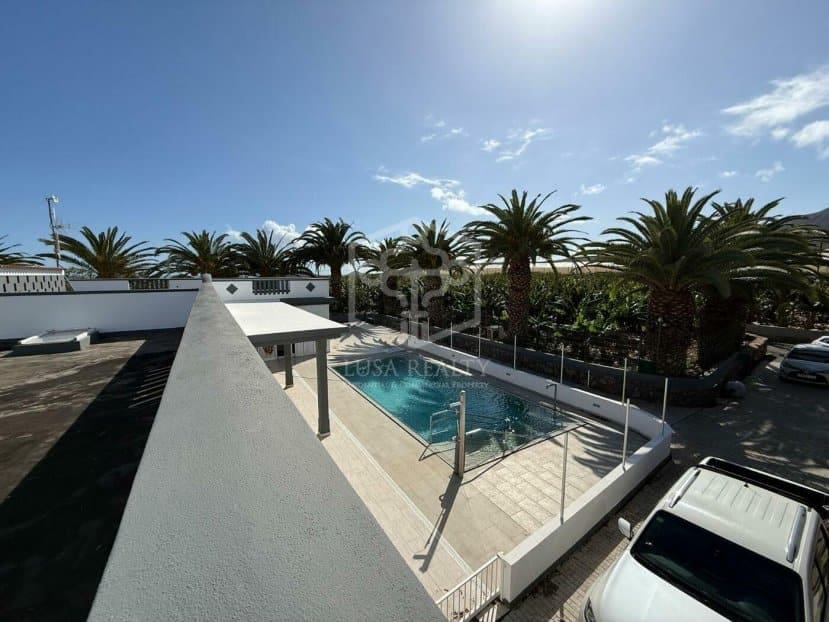 5 soveværelse Villa til salg i Arona - € 1.700.000 (Ref: 8942228)