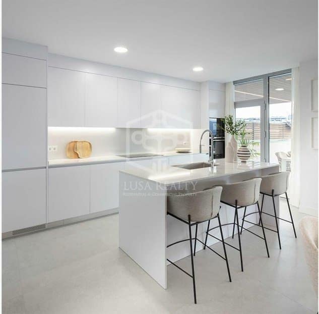 3 soveværelse Lejlighed til salg i Marbella - € 1.395.000 (Ref: 8942230)