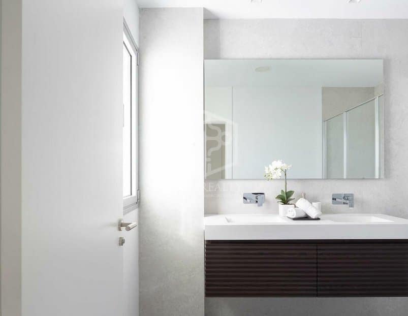 3 soveværelse Lejlighed til salg i Marbella - € 1.395.000 (Ref: 8942230)