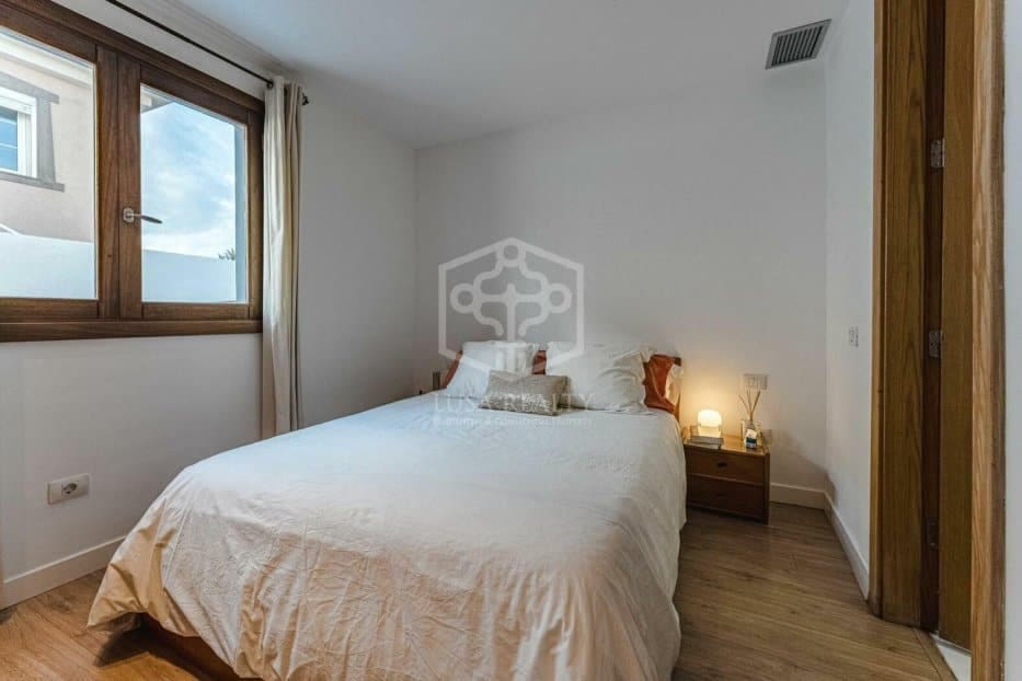 4 soveværelse Byhus til salg i El Medano - € 750.000 (Ref: 8942231)