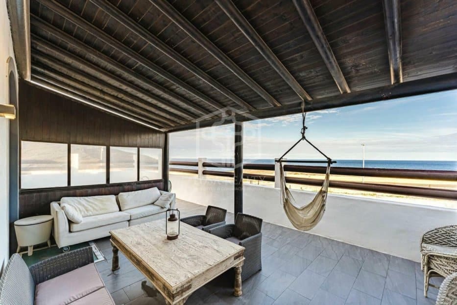 4 soveværelse Byhus til salg i El Medano - € 750.000 (Ref: 8942231)