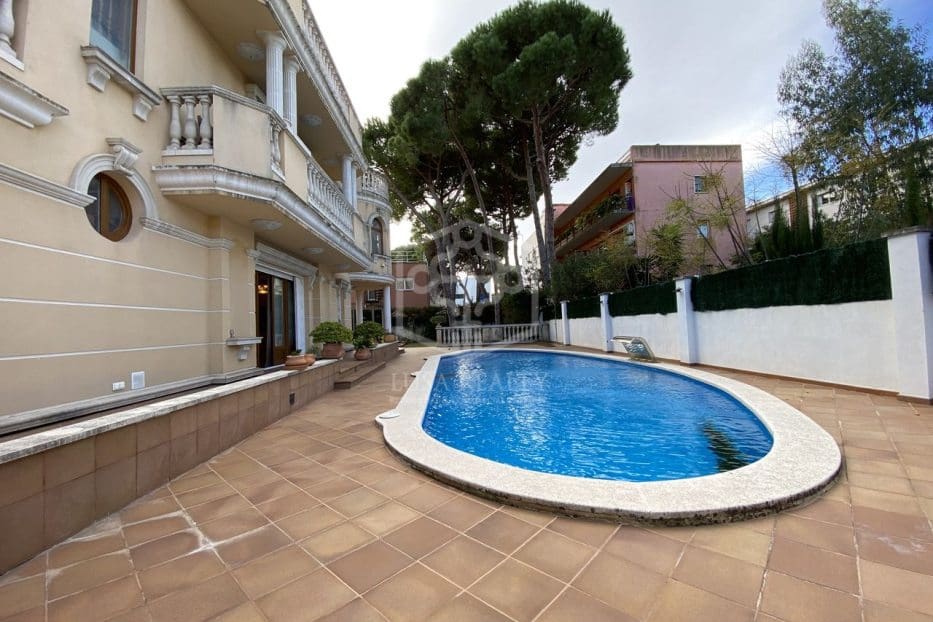 6 soveværelse Villa til leje i Castelldefels med swimmingpool garage - € 12.000 (Ref: 8945043)