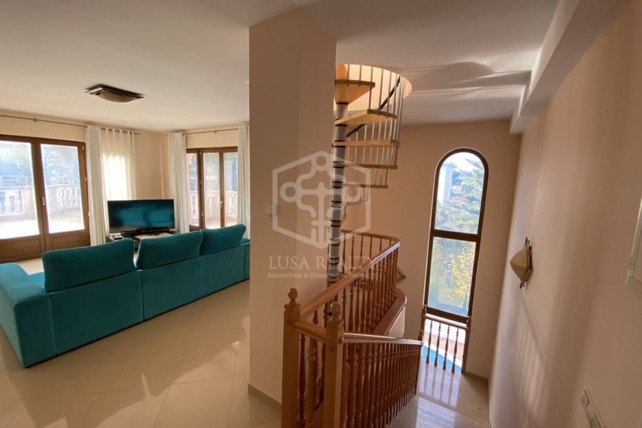 6 soveværelse Villa til leje i Castelldefels med swimmingpool garage - € 12.000 (Ref: 8945043)