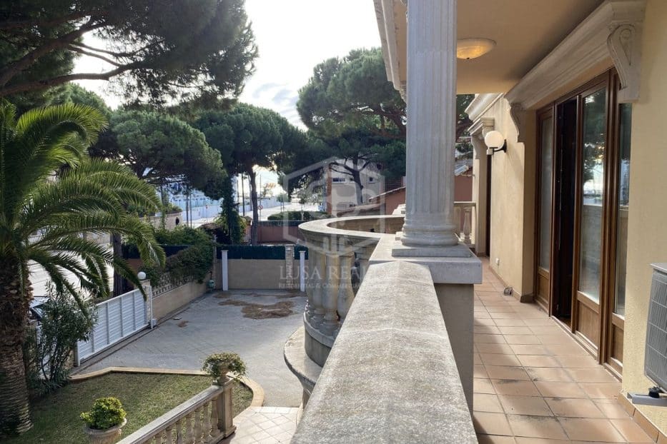 6 soveværelse Villa til salg i Castelldefels med swimmingpool garage - € 3.290.000 (Ref: 8945044)