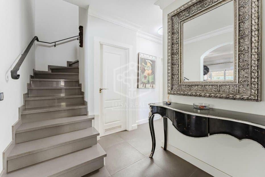 4 bedroom Villa for sale in Arona - € 1,297,000 (Ref: 8952304)