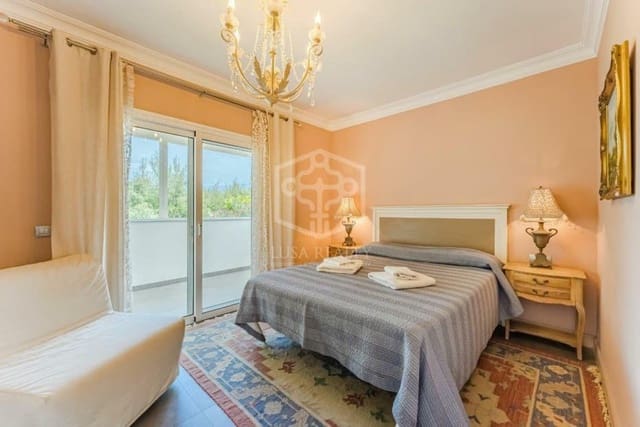 4 soveværelse Villa til salg i Playa de las Americas, Arona - € 1.297.000 (Ref: 8952304)