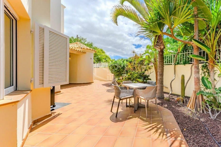 4 bedroom Villa for sale in Arona - € 1,297,000 (Ref: 8952304)