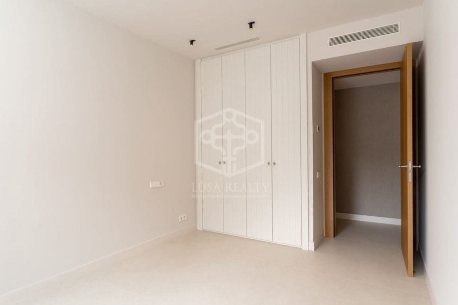 4 soveværelse Lejlighed til salg i Barcelona by med swimmingpool garage - € 1.690.000 (Ref: 8973705)