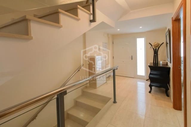 5 soverom Hus til salgs i Calafell - € 455 000 (Ref: 9022035)