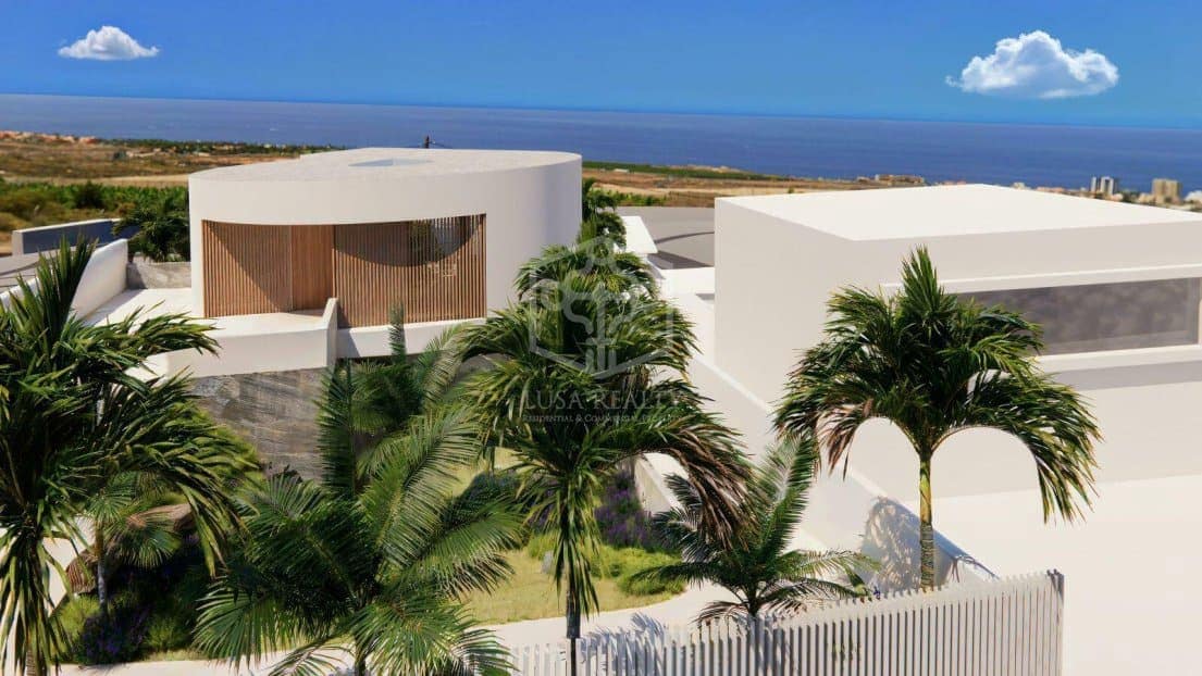 Grunde uden byggetilladelser til salg i Armenime - € 950.000 (Ref: 9108113)