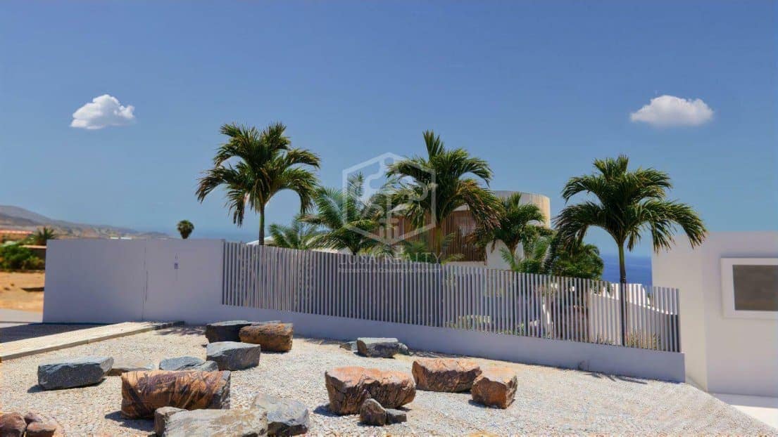 Grunde uden byggetilladelser til salg i Armenime - € 950.000 (Ref: 9108113)