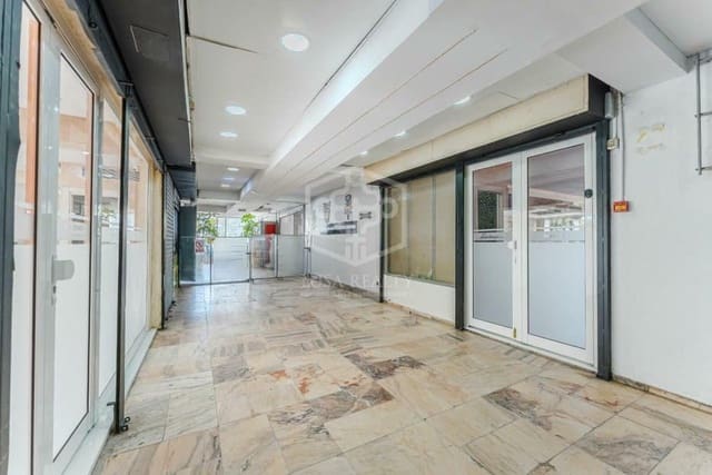 Local Comercial en Playa de las Américas, Adeje en venta - 750.000 € (Ref: 9131697)