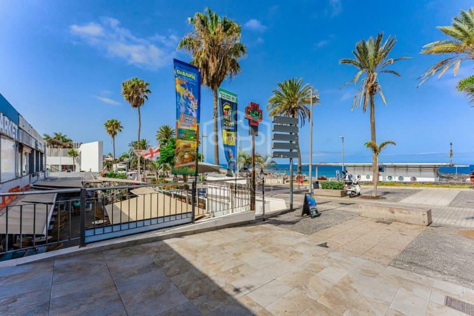 Local Comercial en Costa Adeje en venta - 750.000 € (Ref: 9131697)