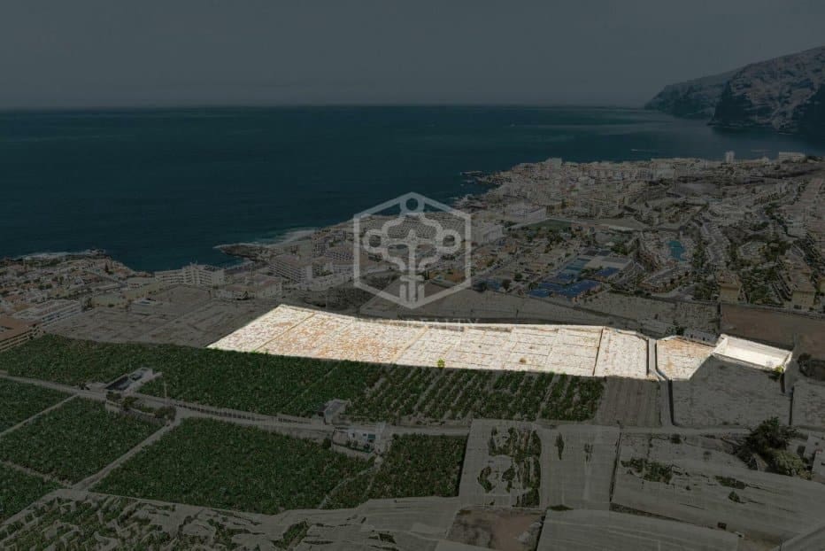 Grunde uden byggetilladelser til salg i Puerto Santiago - € 3.990.000 (Ref: 9144484)