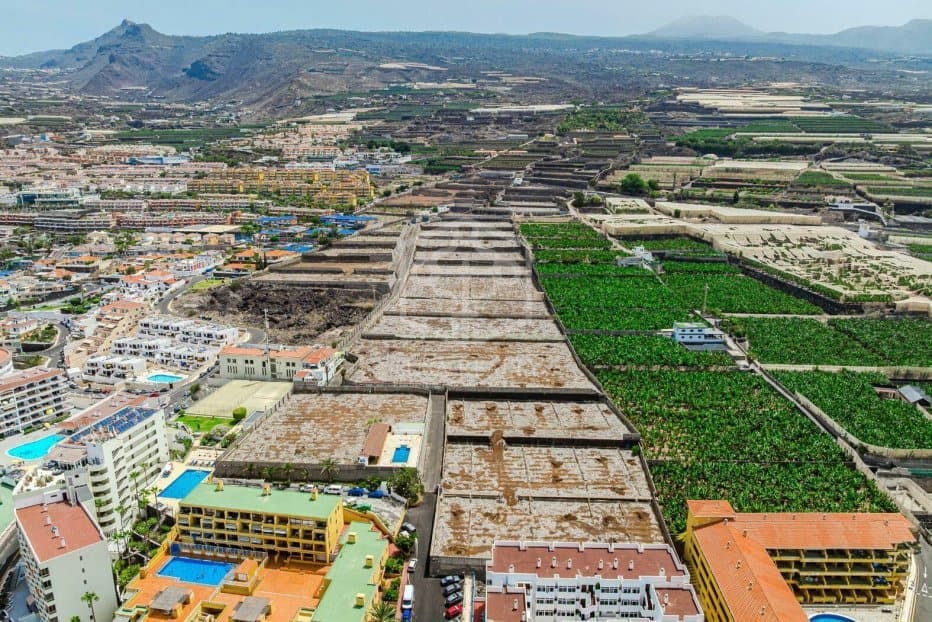 Grunde uden byggetilladelser til salg i Puerto Santiago - € 3.990.000 (Ref: 9144484)