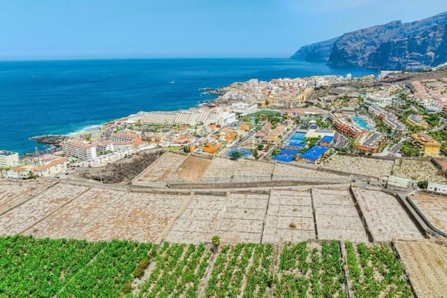 Grunde uden byggetilladelser til salg i Puerto Santiago, Santiago del Teide - € 3.990.000 (Ref: 9144484)
