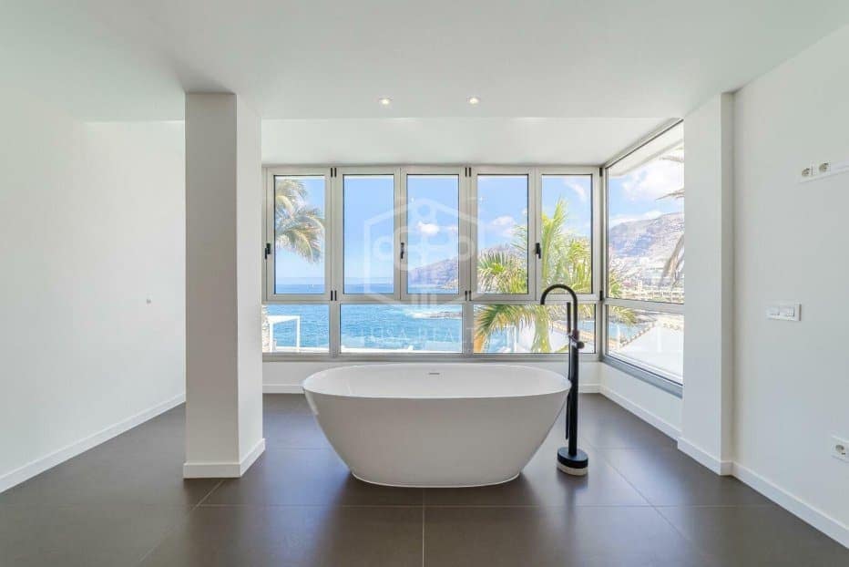 7 soveværelse Villa til salg i Santiago del Teide - € 4.998.000 (Ref: 9200002)