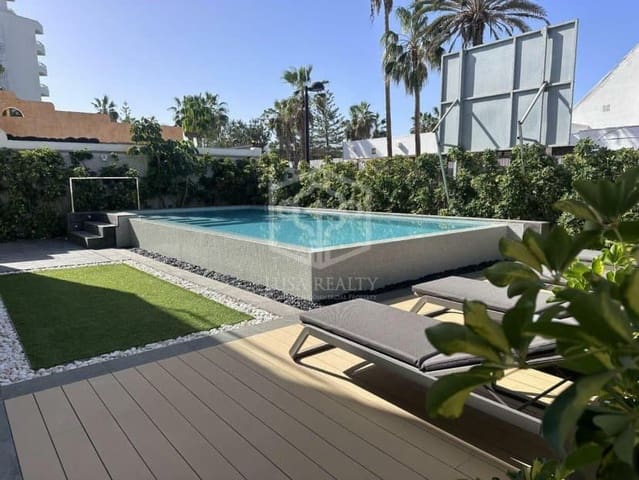 4 soveværelse Villa til salg i Playa de las Americas, Arona - € 3.250.000 (Ref: 9200003)