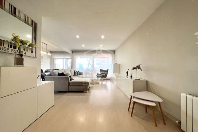 3 bedroom Apartment for rent in Gavà with garage - € 3,600 (Ref: 9205721)