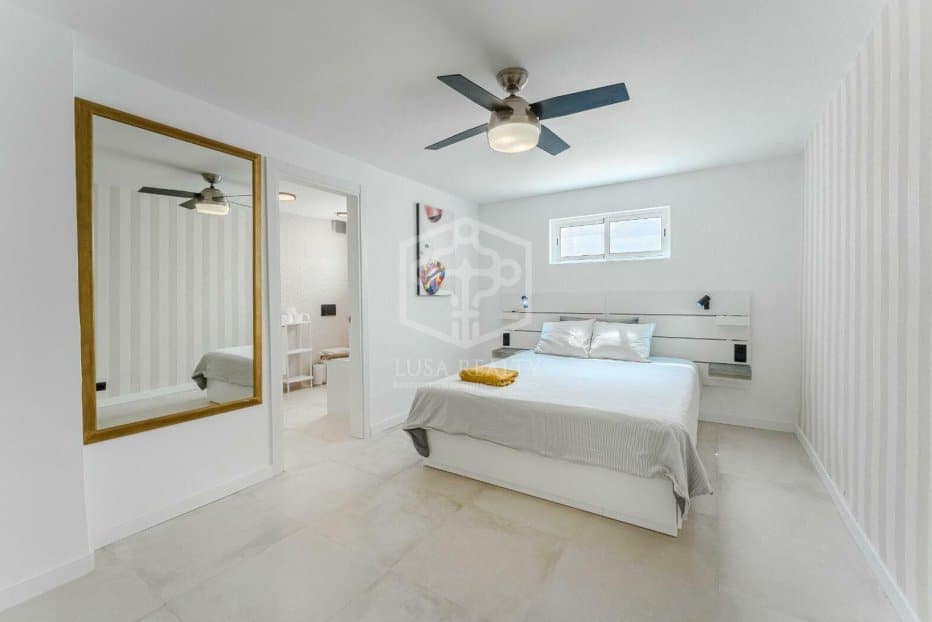 5 soveværelse Villa til salg i Adeje - € 1.789.000 (Ref: 9211395)