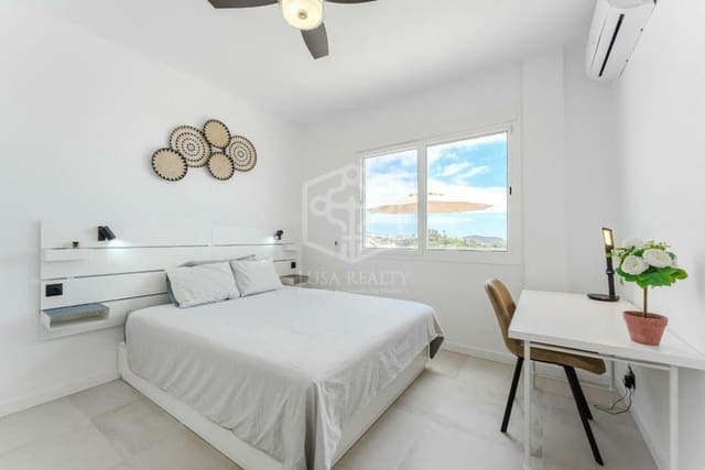 5 Zimmer Villa zu verkaufen in San Eugenio Alto, Adeje - 1.789.000 € (Ref: 9211395)