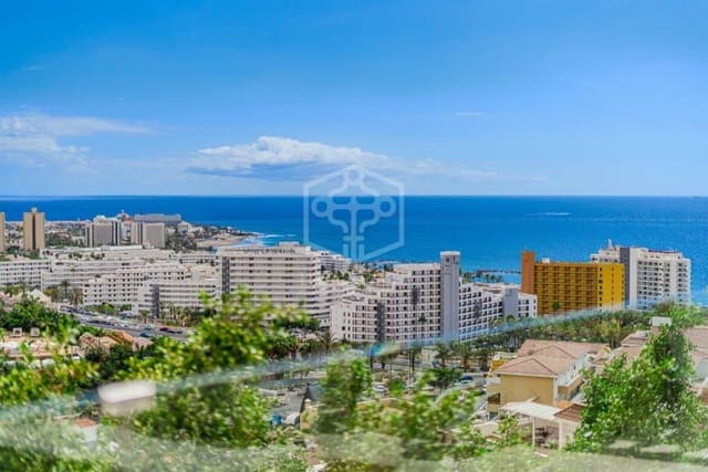 5 Zimmer Villa zu verkaufen in San Eugenio Alto, Adeje - 1.789.000 € (Ref: 9211395)