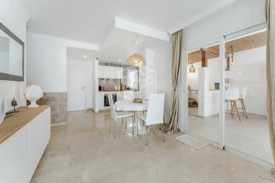 3 Zimmer Villa zu verkaufen in Adeje - 1.350.000 € (Ref: 9211396)