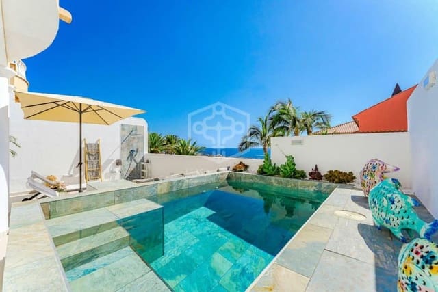 3 bedroom Villa for sale in Callao Salvaje - Playa Paraíso, Adeje - € 1,350,000 (Ref: 9211396)