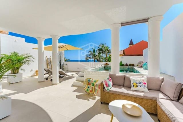 3 bedroom Villa for sale in Callao Salvaje - Playa Paraíso, Adeje - € 1,350,000 (Ref: 9211396)