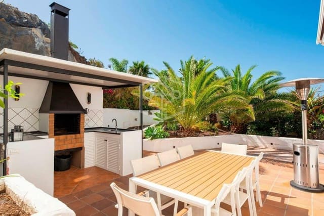 5 soverom Villa til salgs i San Cristóbal de La Laguna - € 1 175 000 (Ref: 9211398)