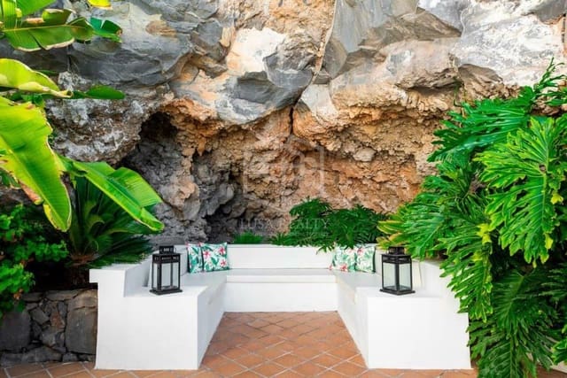 5 soverom Villa til salgs i San Cristóbal de La Laguna - € 1 175 000 (Ref: 9211398)