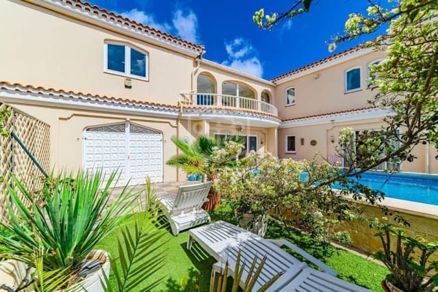 5 camera da letto Villa in vendita in Arona - 800.000 € (Rif: 9211399)