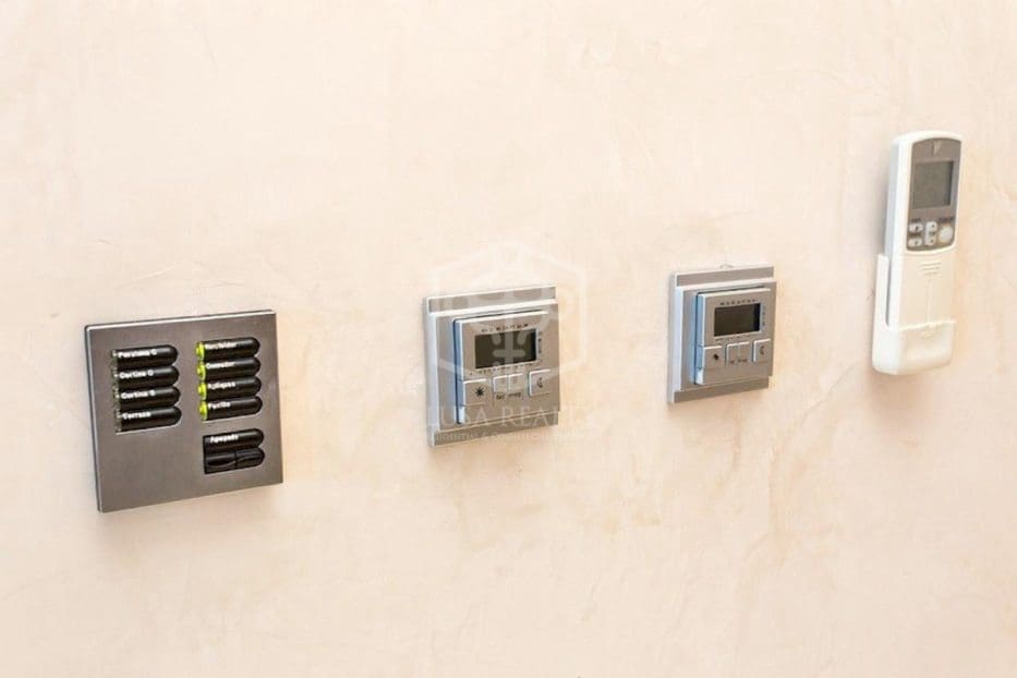 3 quarto Penthouse para venda em Gava com piscina - 1 450 000 € (Ref: 9219250)